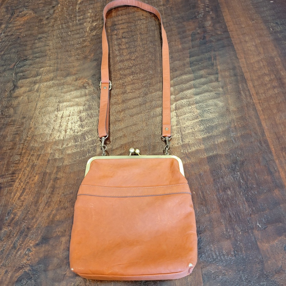 Bueno Faux Leather Crossbody Bag Purse Brown Vintage Inspired Brass Kiss Lock